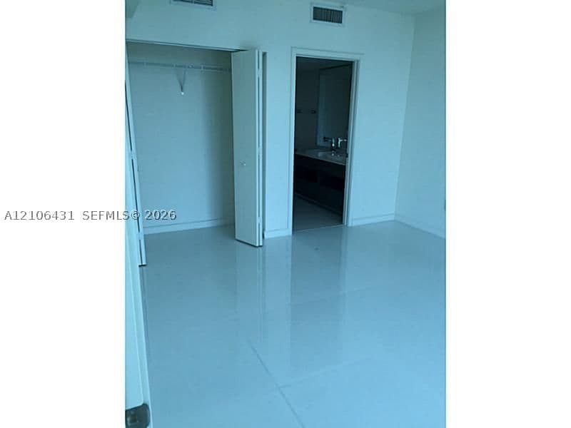 1+1 Condo — 1100 MIAMI AV #3203, Miami, FL 33130