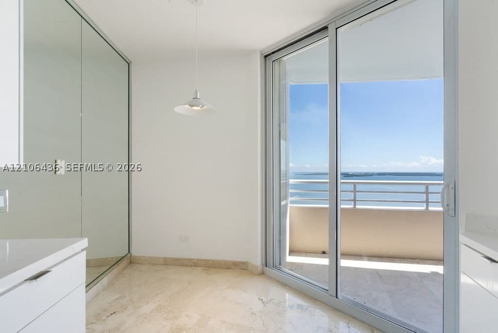 2+1 Condo — 808 Brickell Key Dr #2102, Miami, FL 33131
