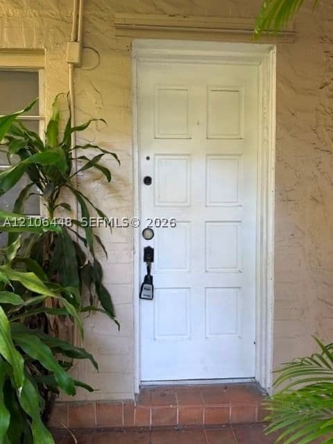 Apartment — 15 Antilla Ave #2, Coral Gables, FL 33134