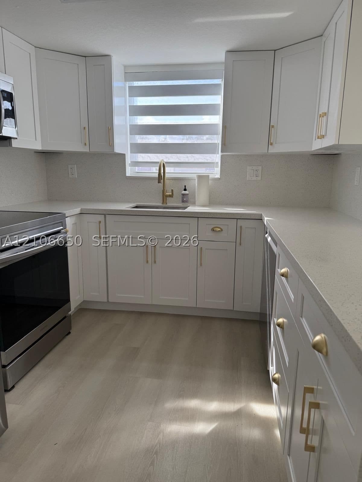 1-bedroom Condo — 3052 27th Ave #302, Miami, FL 33133