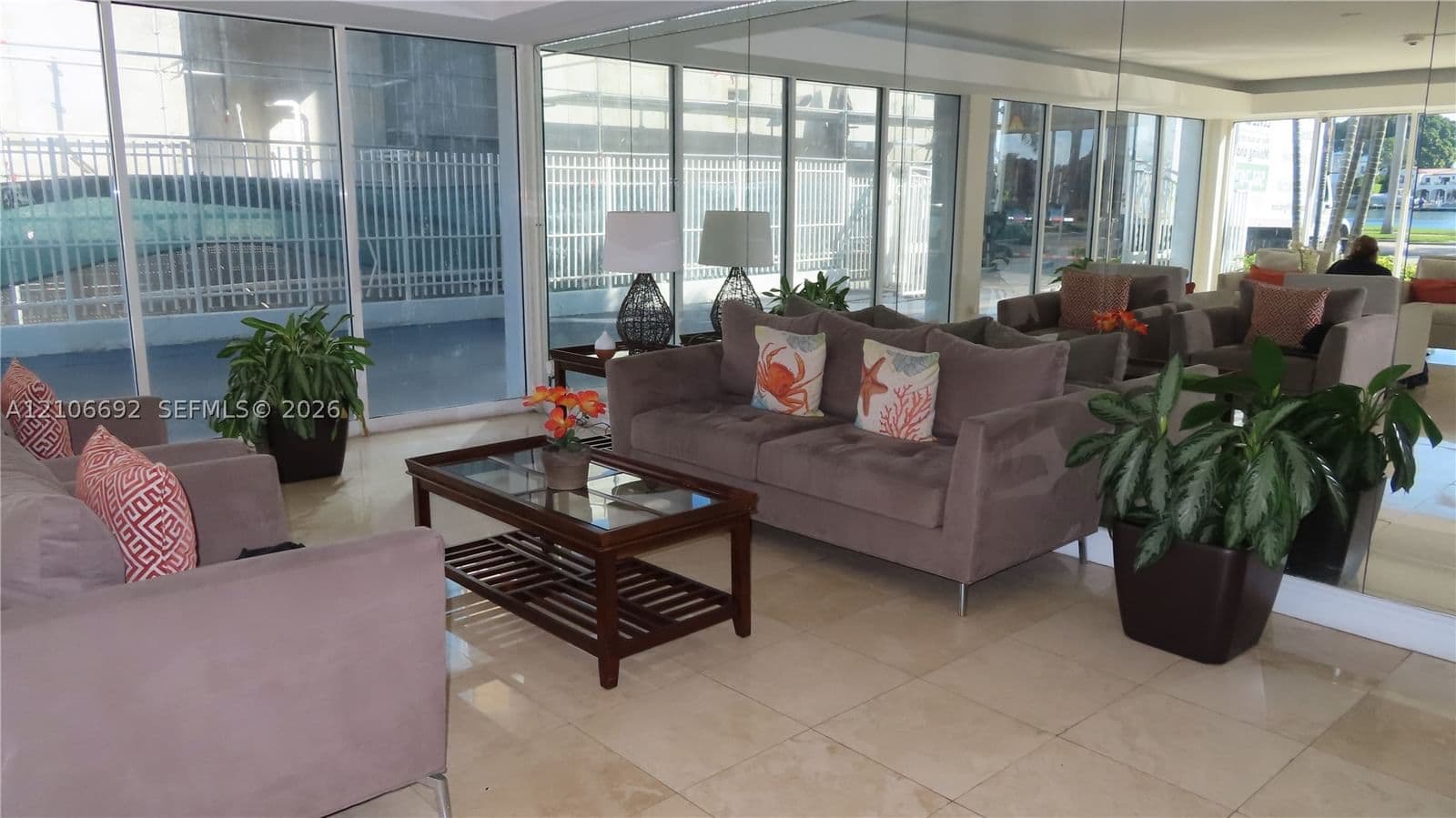 1+1 Condo — 5313 Collins Ave #205, Miami Beach, FL 33140
