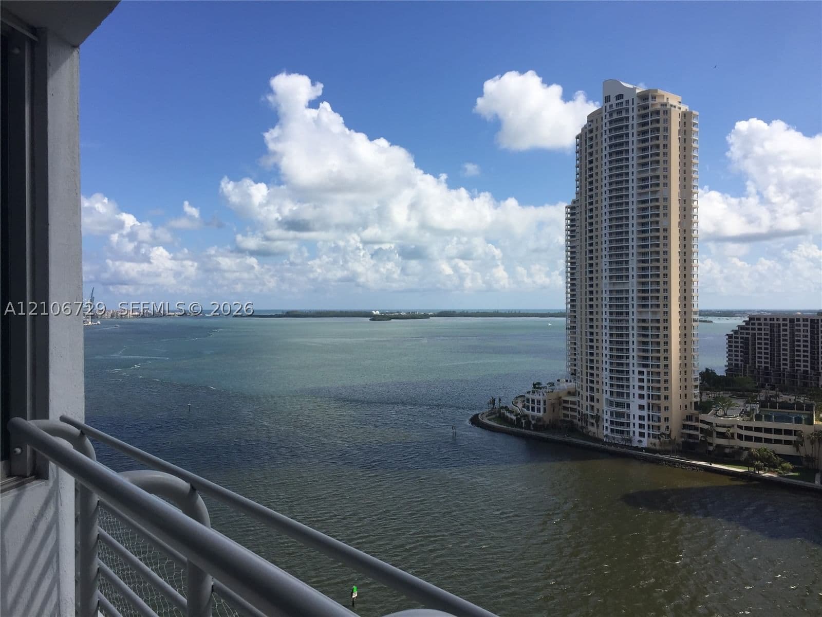 2+1 Condo — 335 BISCAYNE BL #2005, Miami, FL 33131