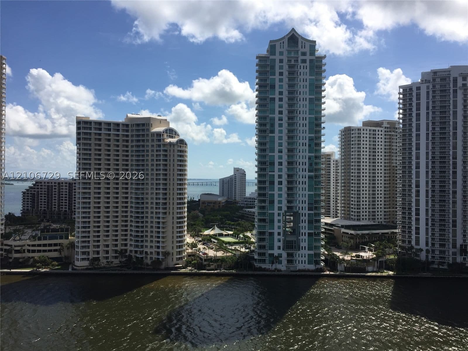 2+1 Condo — 335 BISCAYNE BL #2005, Miami, FL 33131