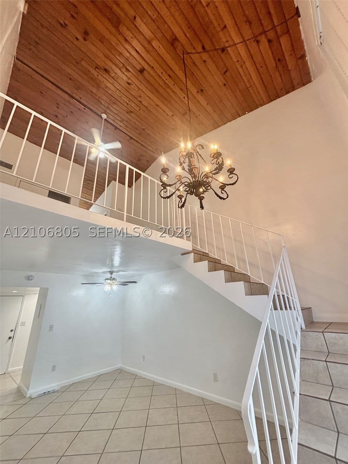 1-bedroom Property — 49 Navarre Ave #4, Coral Gables, FL 33134