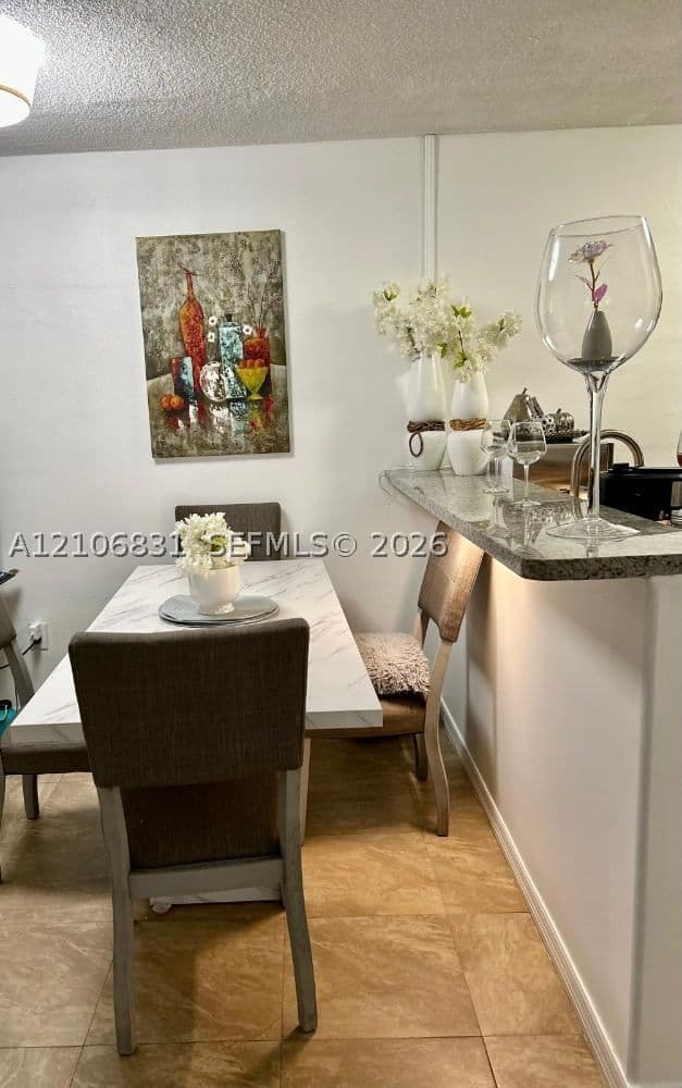1-bedroom Apartment — 520 38th St #15, Miami, FL 33137