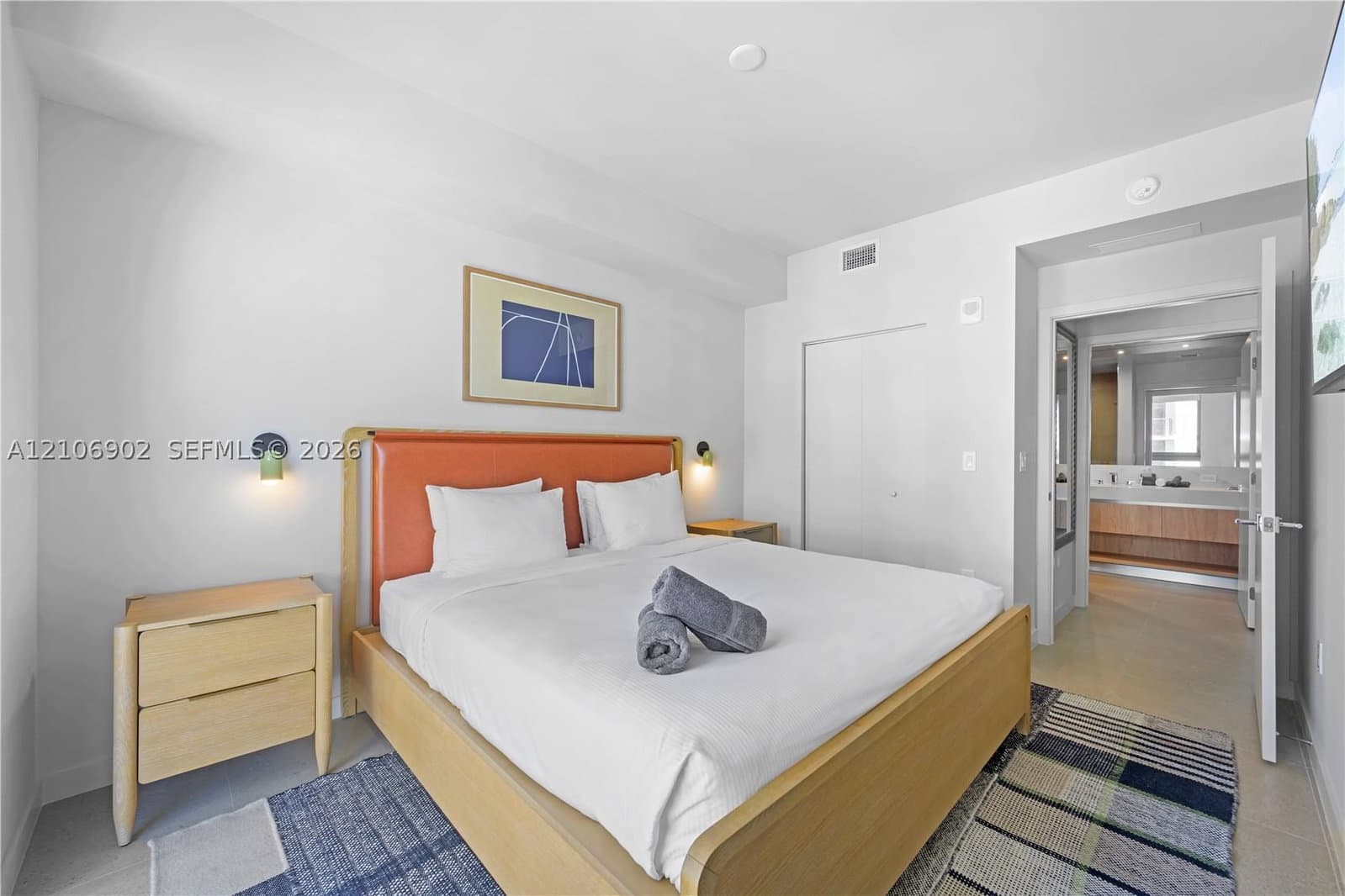 1-bedroom Condo — 11 6th St #1111, Miami, FL 33132