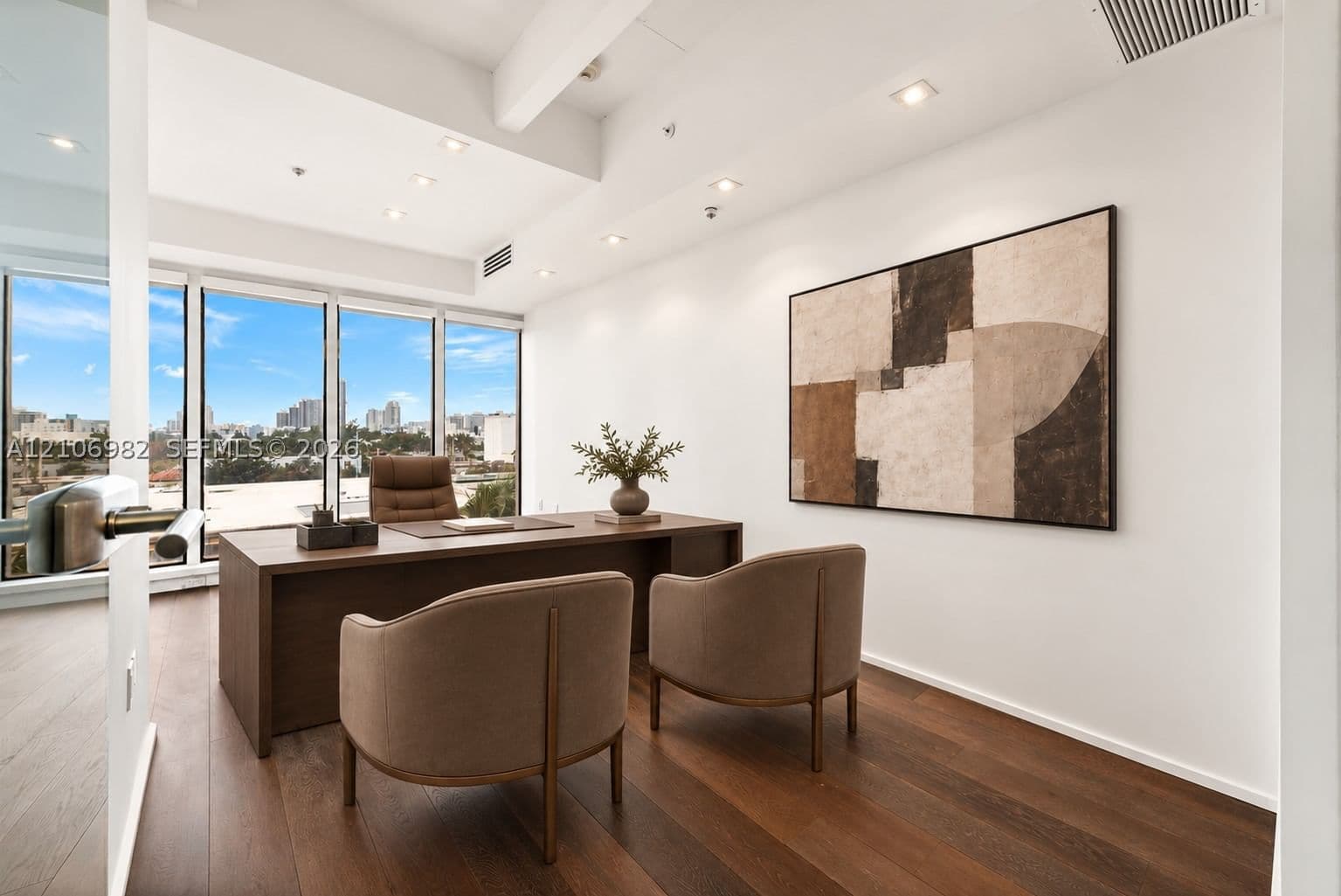 Mülk — 1680 Michigan Ave #919, Miami Beach, FL 33139
