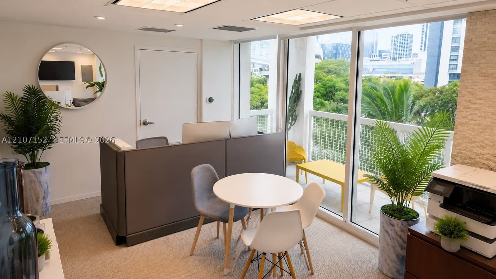 Condo — 31 5th St #CU-502, Miami, FL 33131