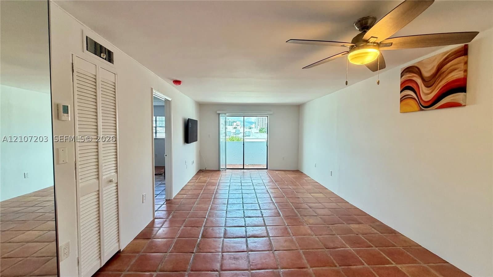 1+1 Condo — 1418 Collins Ave #602, Miami Beach, FL 33139