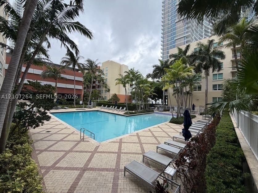 1-bedroom Apartment — 2000 Bayshore Dr #126, Miami, FL 33137