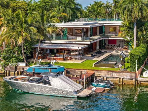 5-bedroom Single-Family Home — 126 W San Marino Dr, Miami Beach, FL 33139