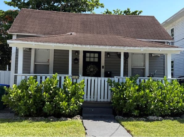 2-bedroom Single-Family Home — 3418 Charles Ave, Miami, FL 33133