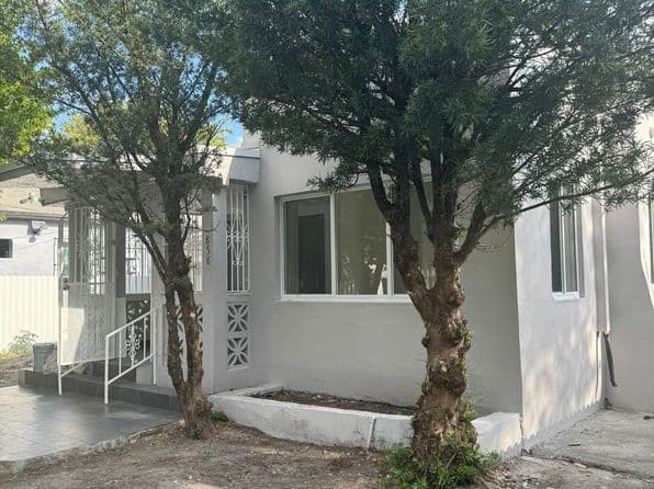 1-bedroom Building — For Rent, Miami 33127