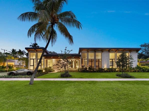 6-bedroom New Construction — 6716 San Vicente Street Coral, Gables, FL 33146
