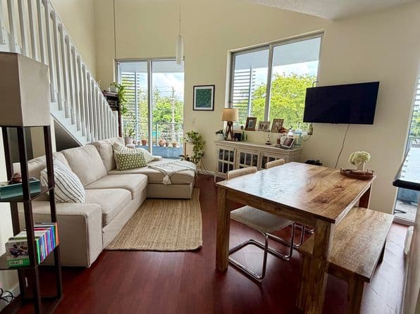 For Rent, Coconut Grove