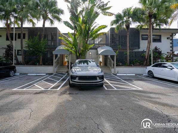 2-bedroom Apartment — 3265 Virginia St APT 14, Miami, FL 33133
