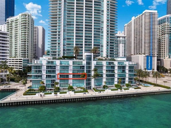 2+1 Condo — 1331 Brickell Bay Drive Blvd #33, Miami, FL 33131