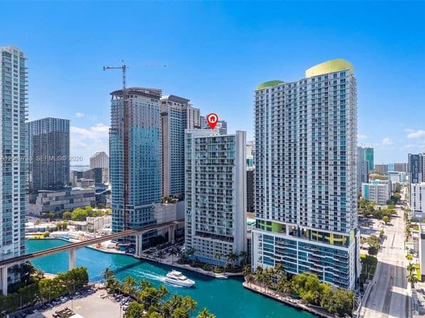 2-bedroom Condo — 690 SW 1st Ct APT 2122, Miami, FL 33130