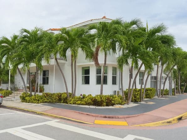 7610 Byron Ave Miami Beach, Miami Beach