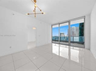1-bedroom Condo — 200 Biscayne Boulevard Way APT 4409, Miami, 33131