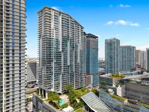 2-bedroom Condo — 88 SW 7th St APT 2204, Miami, FL 33130