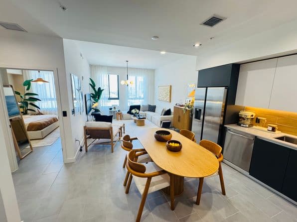 1-bedroom Building — For Rent, Miami 33127