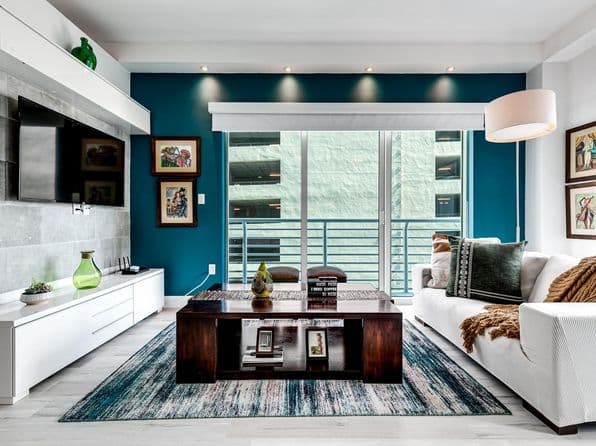 1-bedroom Building — For Rent, Miami 33132
