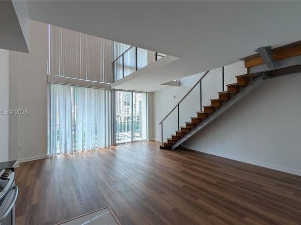 2-bedroom Condo — 350 S Miami Ave APT 704, Miami, FL 33130