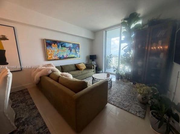 2-bedroom Building — For Rent, Miami 33133