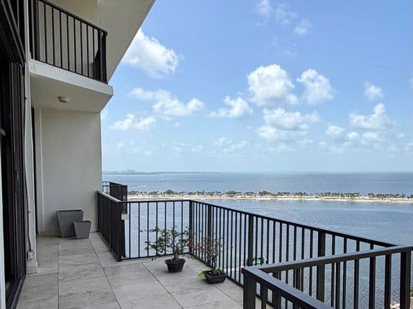 3-bedroom Apartment — 1925 Brickell Ave #Penthouse, Miami, FL 33129