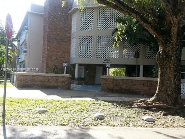 2-bedroom Condo — 6580 Santona St #A3, Coral Gables, FL 33146