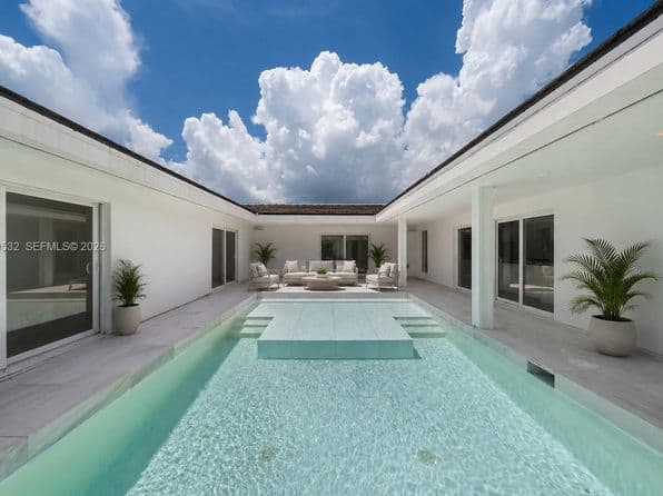 4+1 Müstakil ev — 4001 Monserrate St, Coral Gables, FL 33146