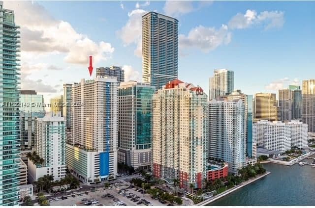 2-bedroom Condo — 1200 Brickell Bay Dr #1915, Miami, FL 33131