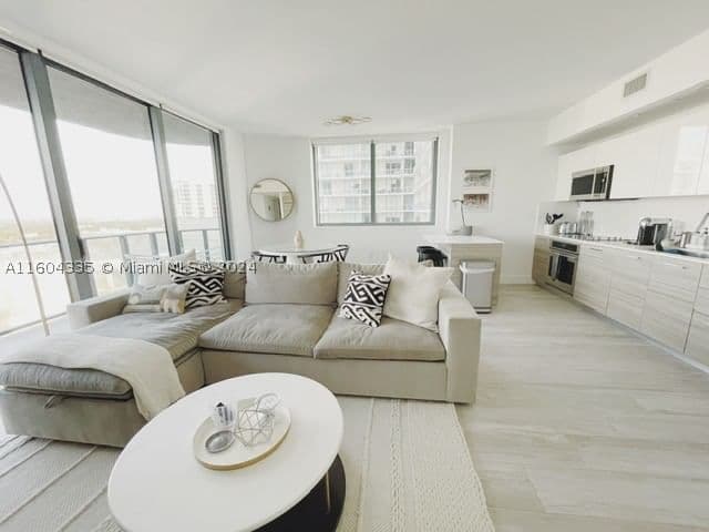2+1 Condo — 121 34th St #1409, Miami, FL 33137