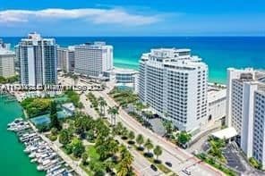 1+1 Condo — 5401 Collins Ave #430, Miami Beach, FL 33140