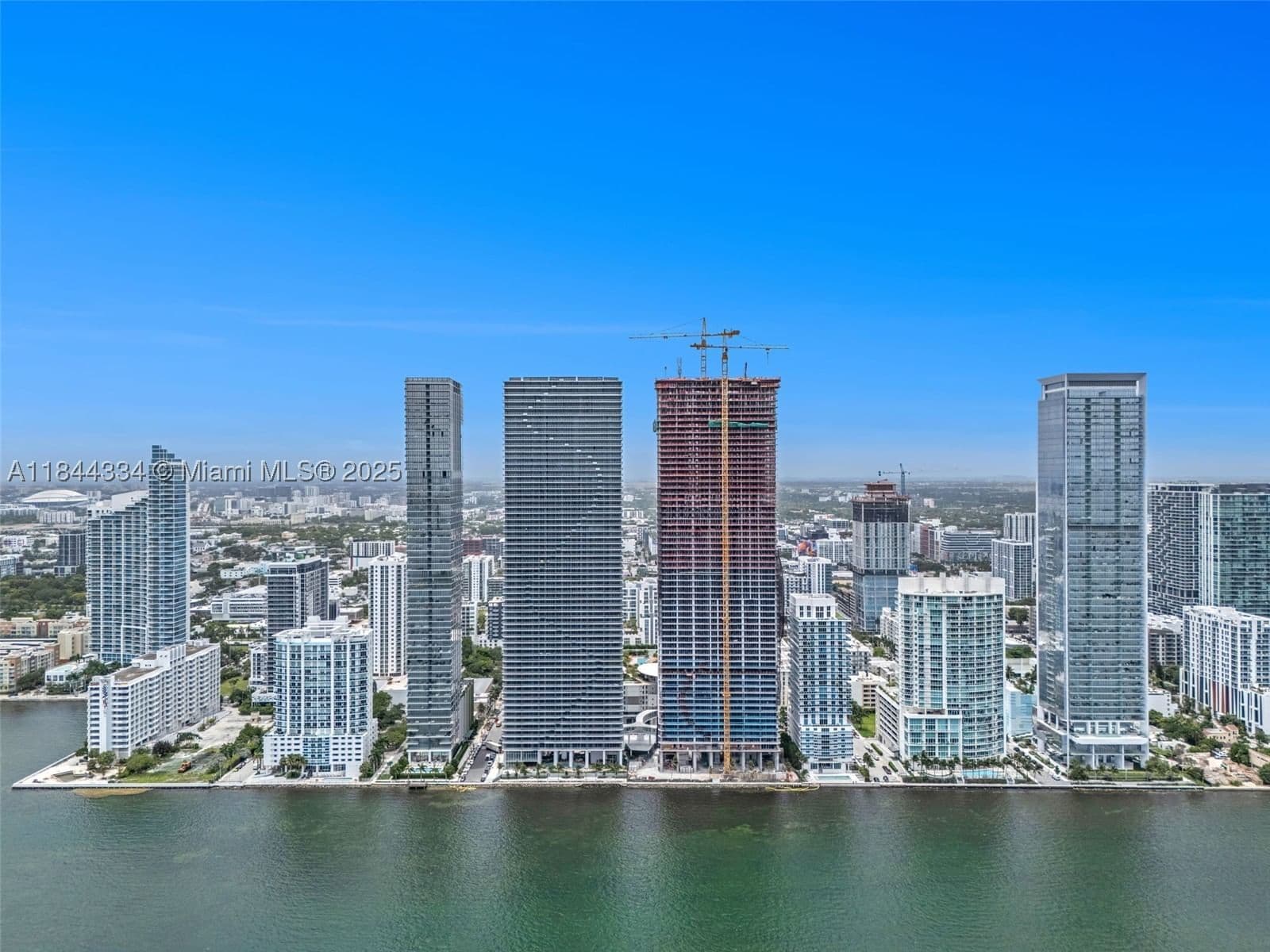 2+1 Condo — 700 24 Street #3806, Miami, FL 33137