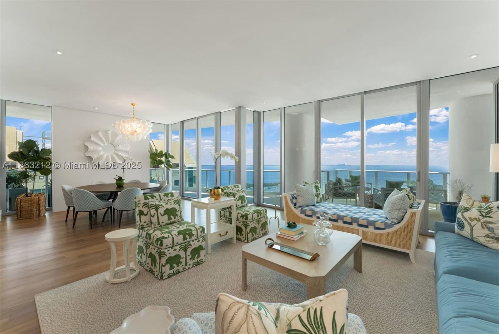 3-bedroom Condo — 2627 Bayshore Dr #2801, Miami, FL 33133