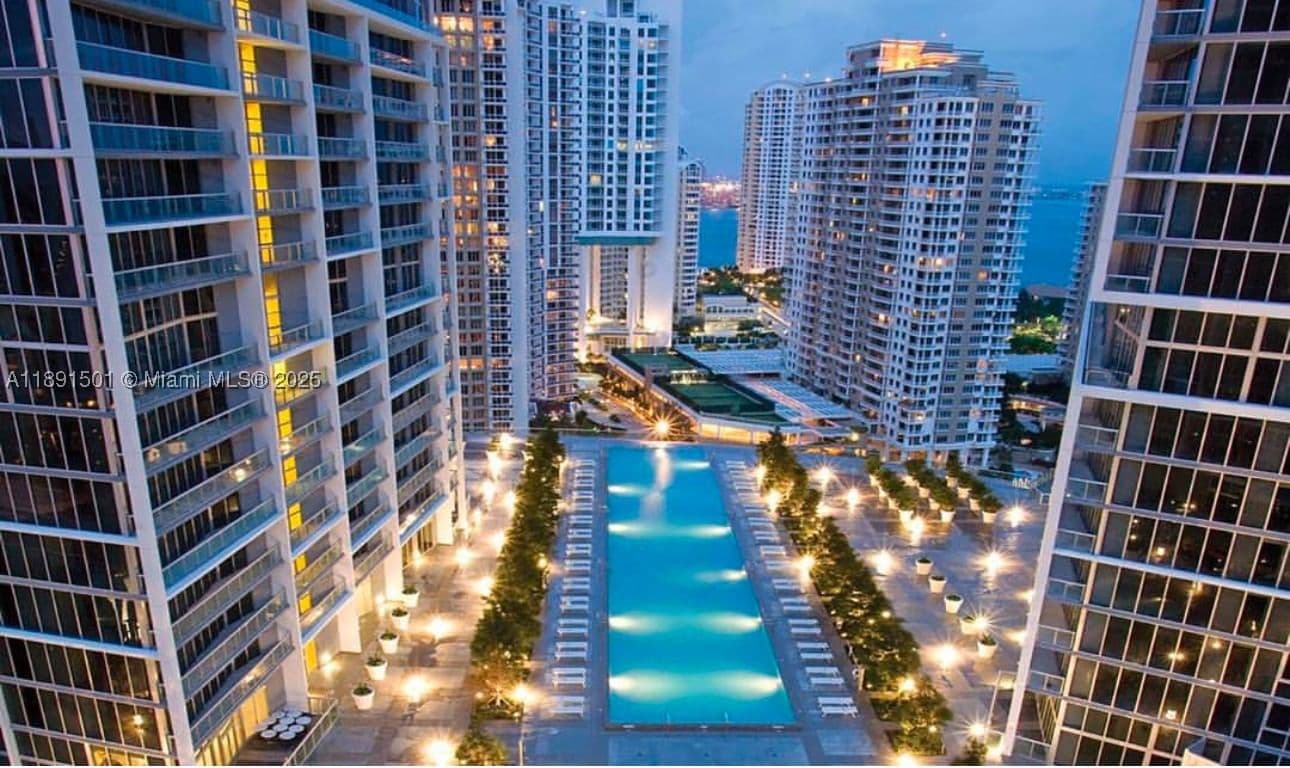 1+1 Condo — 495 Brickell Ave #3706, Miami, FL 33131