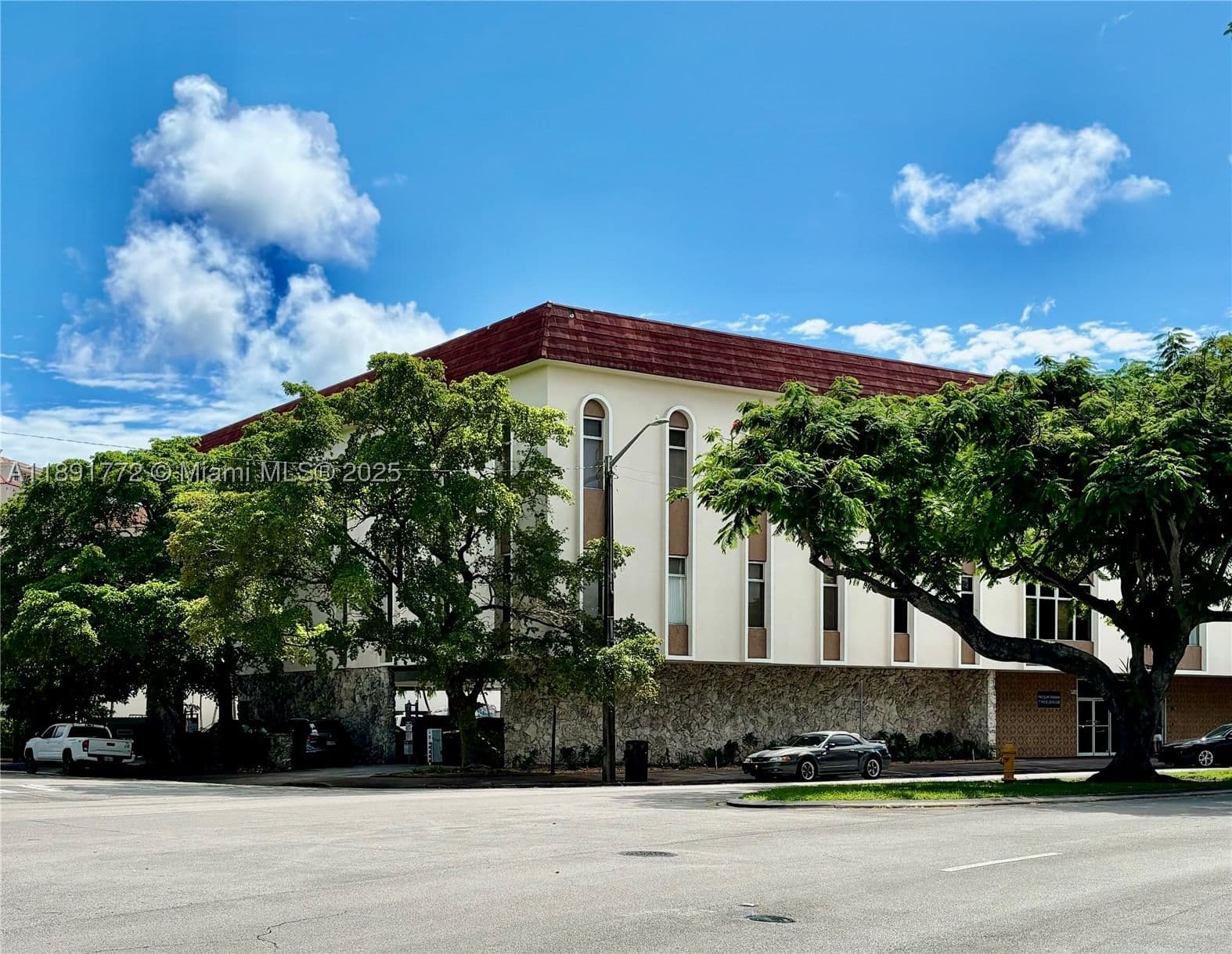 Mülk — 717 Ponce De Leon Blvd #328, Coral Gables, FL 33134