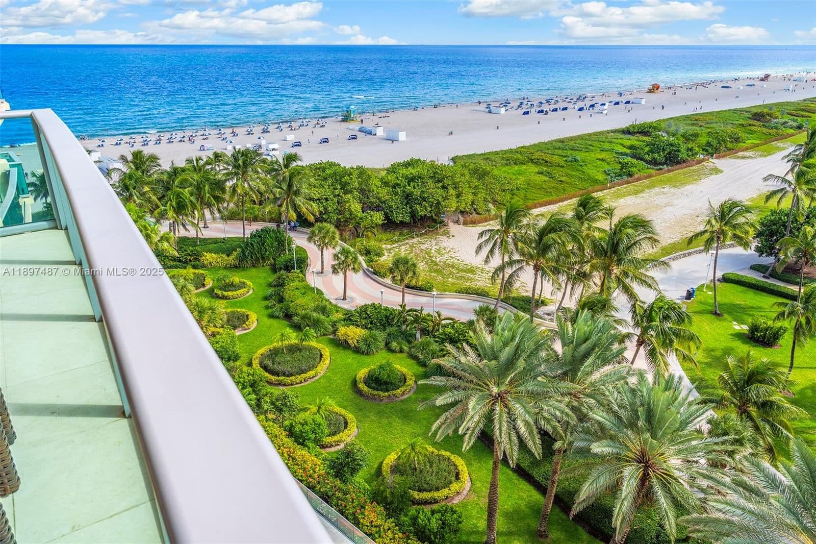 2+1 Condo — 1455 Ocean Dr #1003, Miami Beach, FL 33139