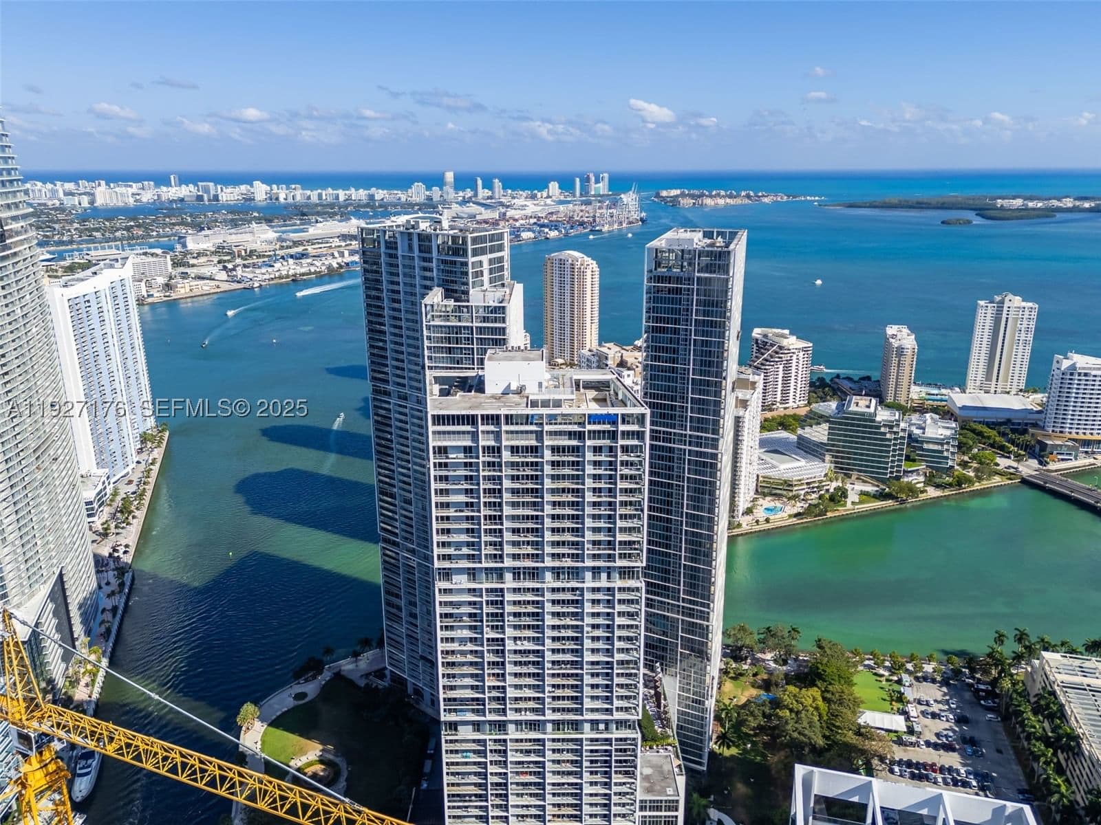 2-bedroom Condo — 495 Brickell Ave #2405, Miami, FL 33131