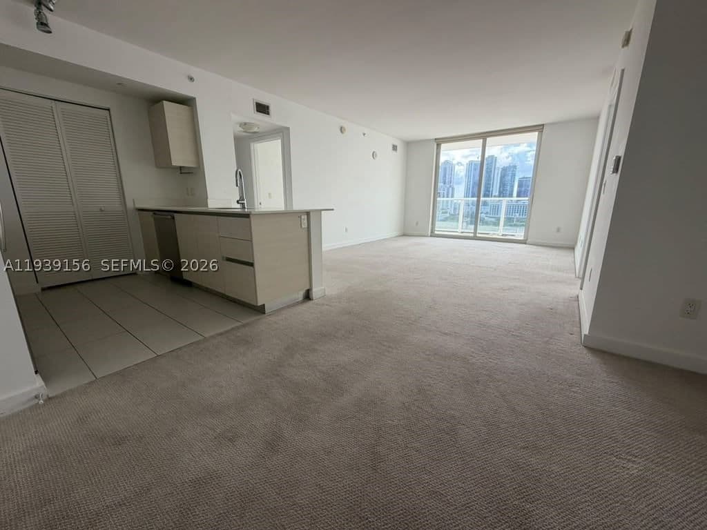 2-bedroom Condo — 4250 Biscayne Blvd #1517, Miami, FL 33137