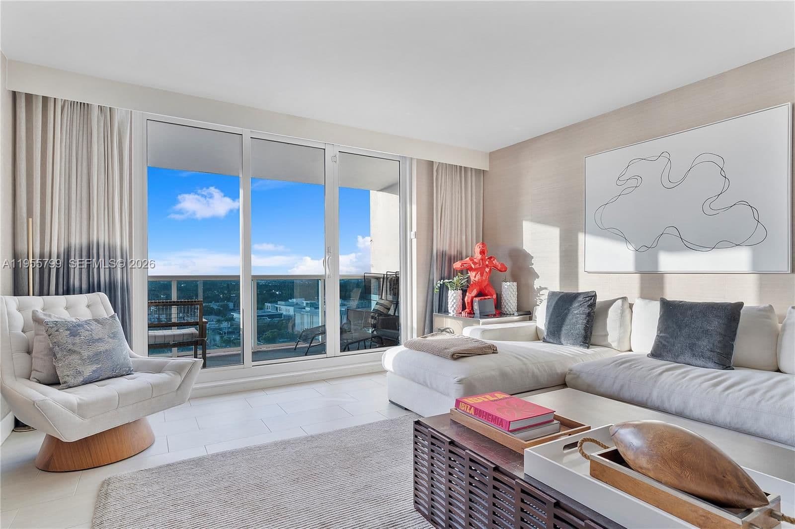 1+1 Condo — 102 24th St #1427, Miami Beach, FL 33139