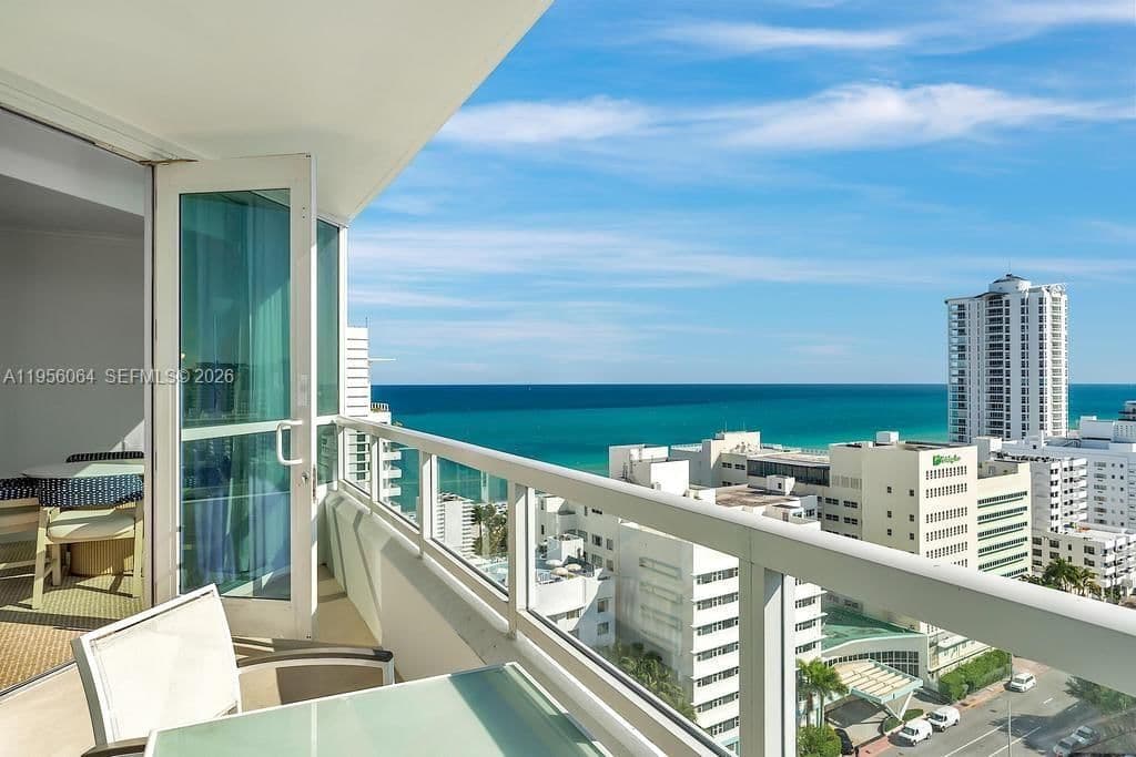 1+1 Condo — 4401 Collins Ave #1712, Miami Beach, FL 33140
