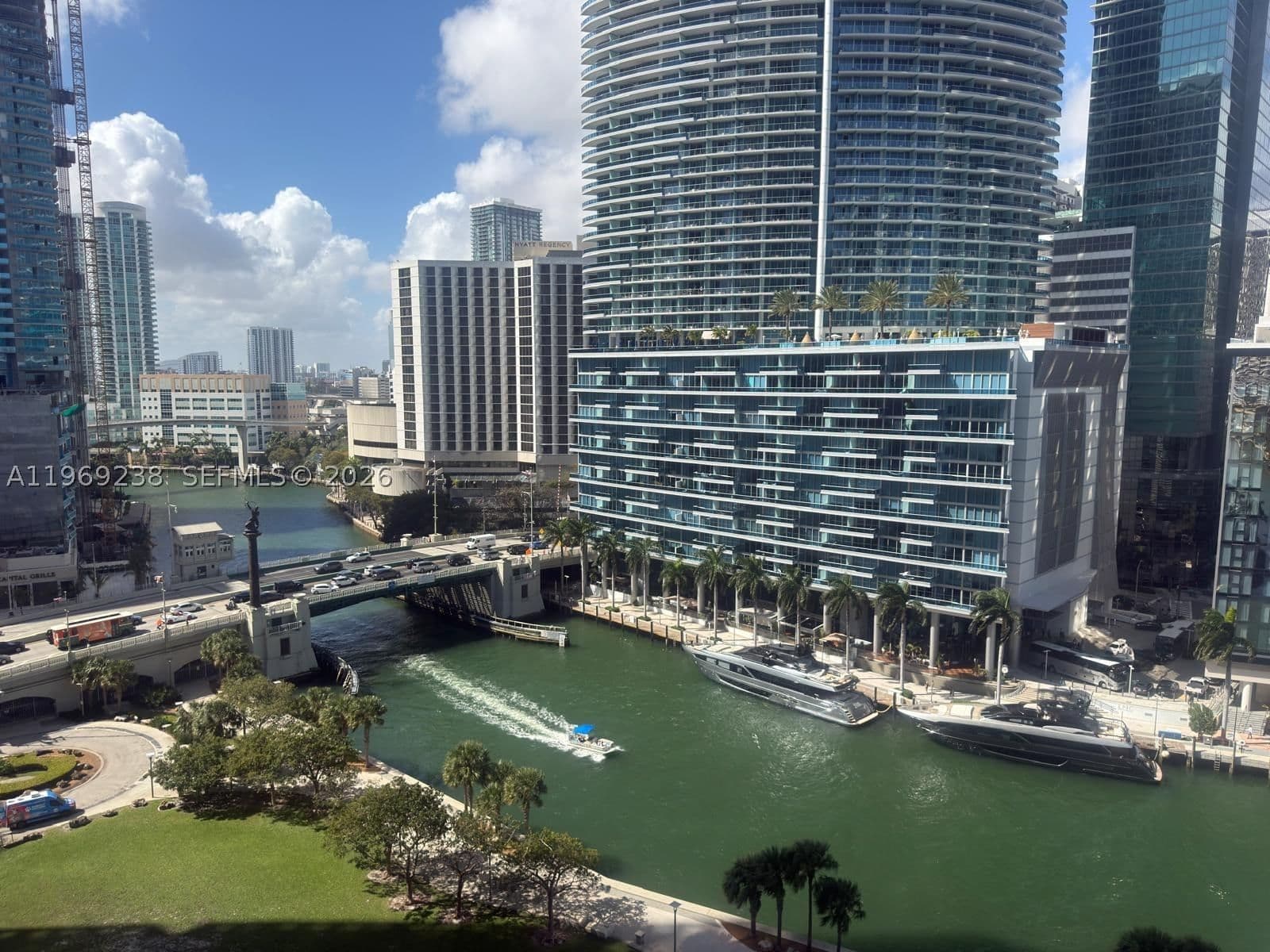 1+1 Condo — 465 Brickell #1504, Miami, FL 33131