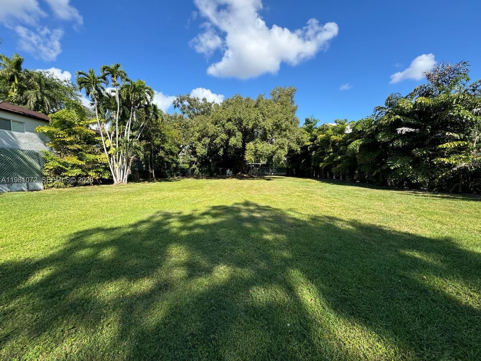 Mülk — 3528 Royal Palm Ave, Miami, FL 33133