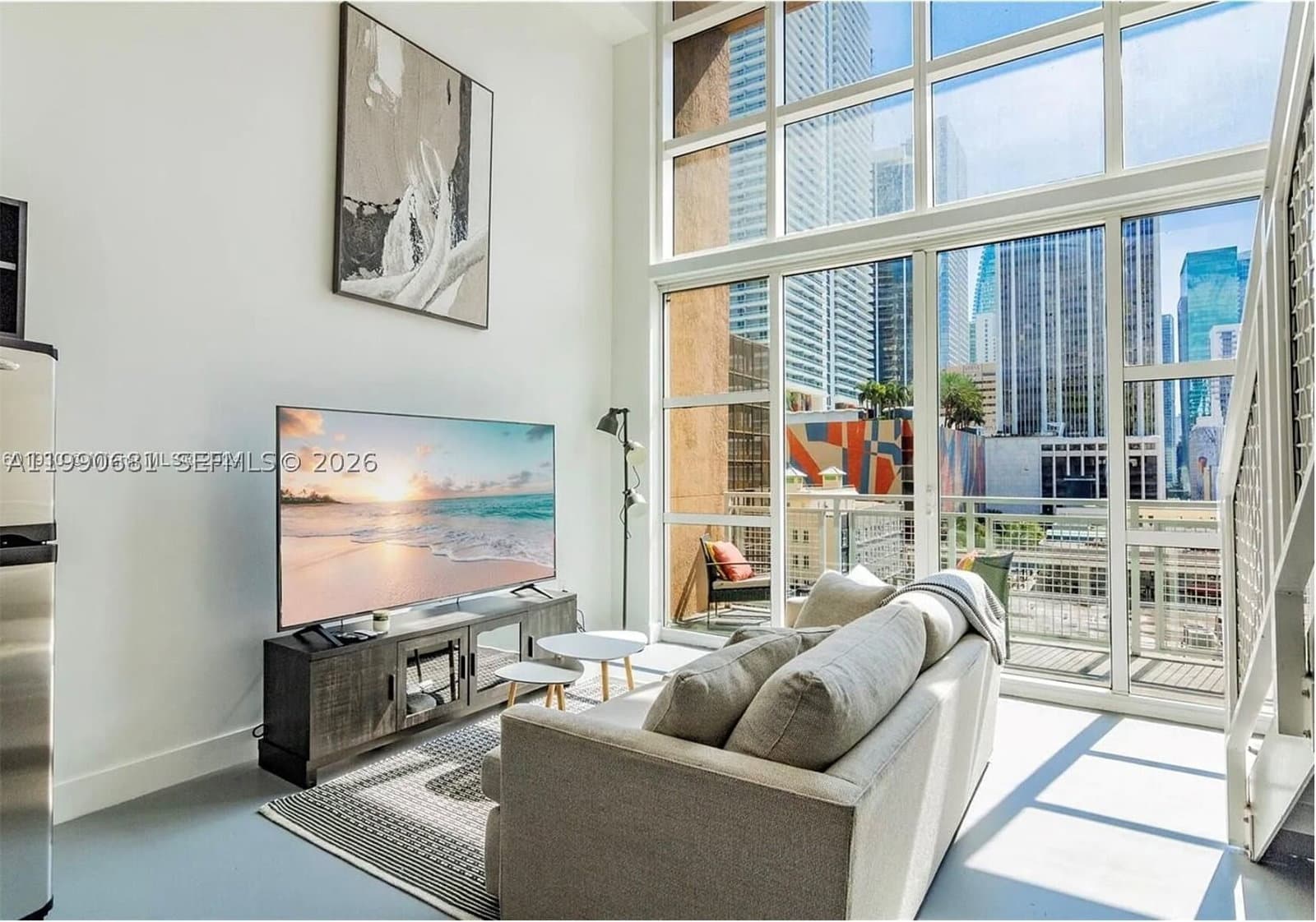 1+1 Condo — 253 2nd St #617, Miami, FL 33132