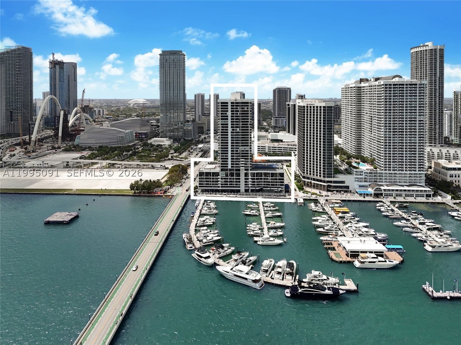 1+1 Condo — 555 15th St #33G, Miami, FL 33132