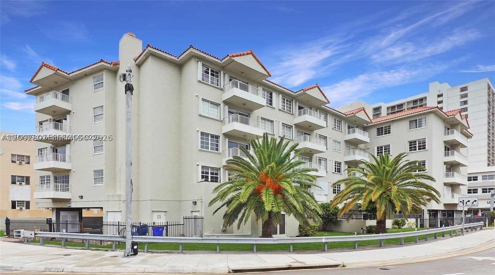 2+1 Condo — 2600 Collins Ave #405, Miami Beach, FL 33140
