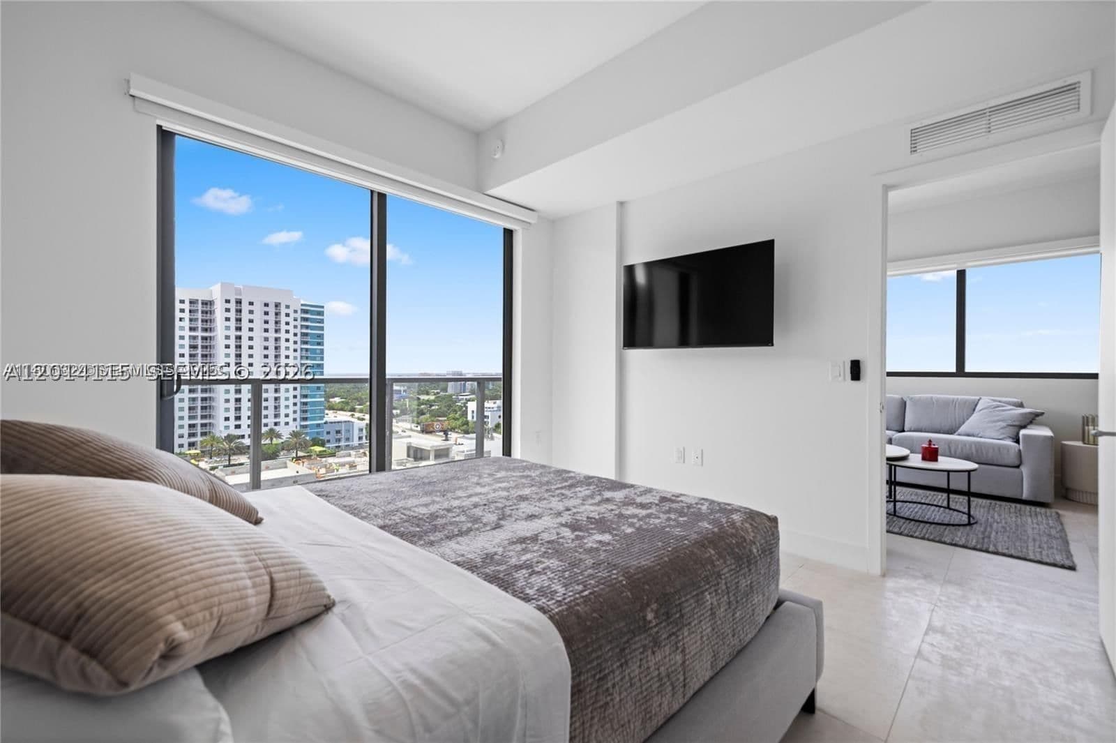 1+1 Condo — 239 9th St #1502, Miami, FL 33130